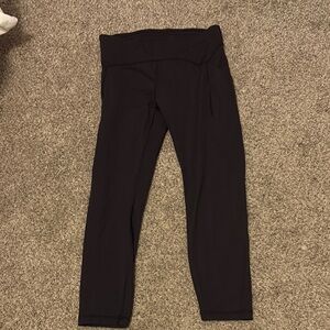 Black Lululemon leggings size 10 with pockets